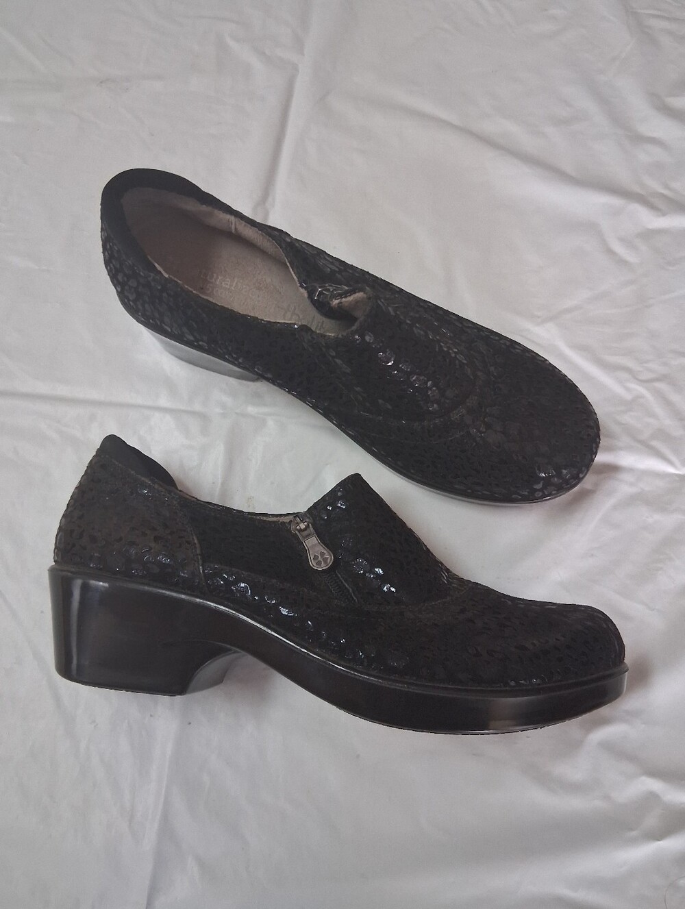 Naturalizer Black Cheetah Ortholite Textured Slip-On Heel Loafers Sz 10M NWOT